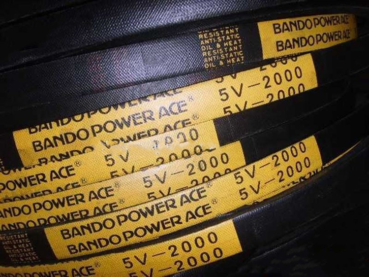 红标与蓝标：阪东三角带里的性能密码