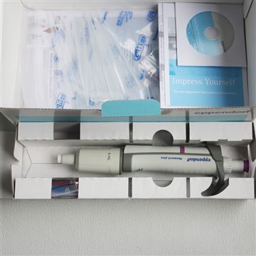 艾本德手動單道移液器0.5mL-5mL紫色